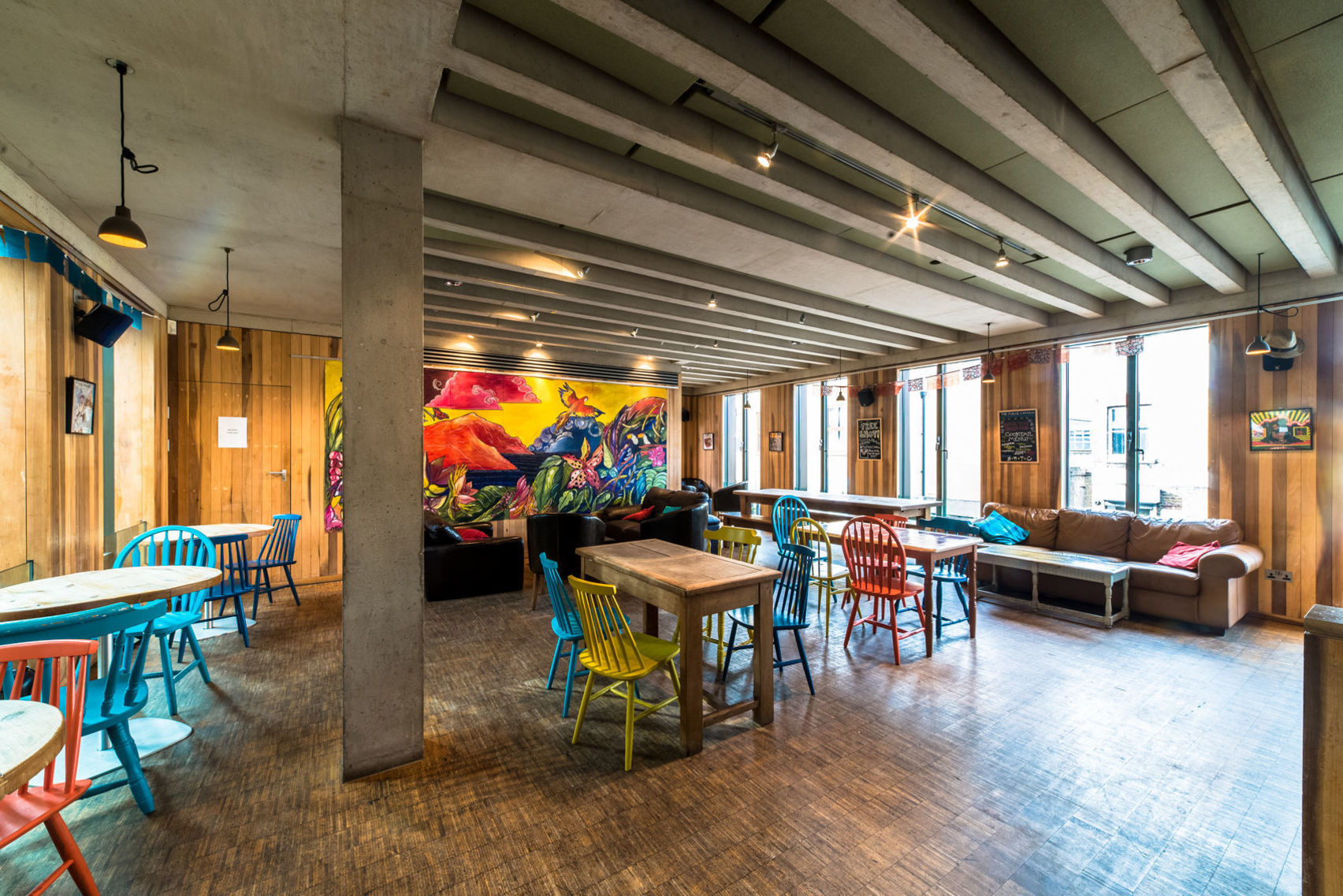 Book Foundry Room, The (London) HeadBox