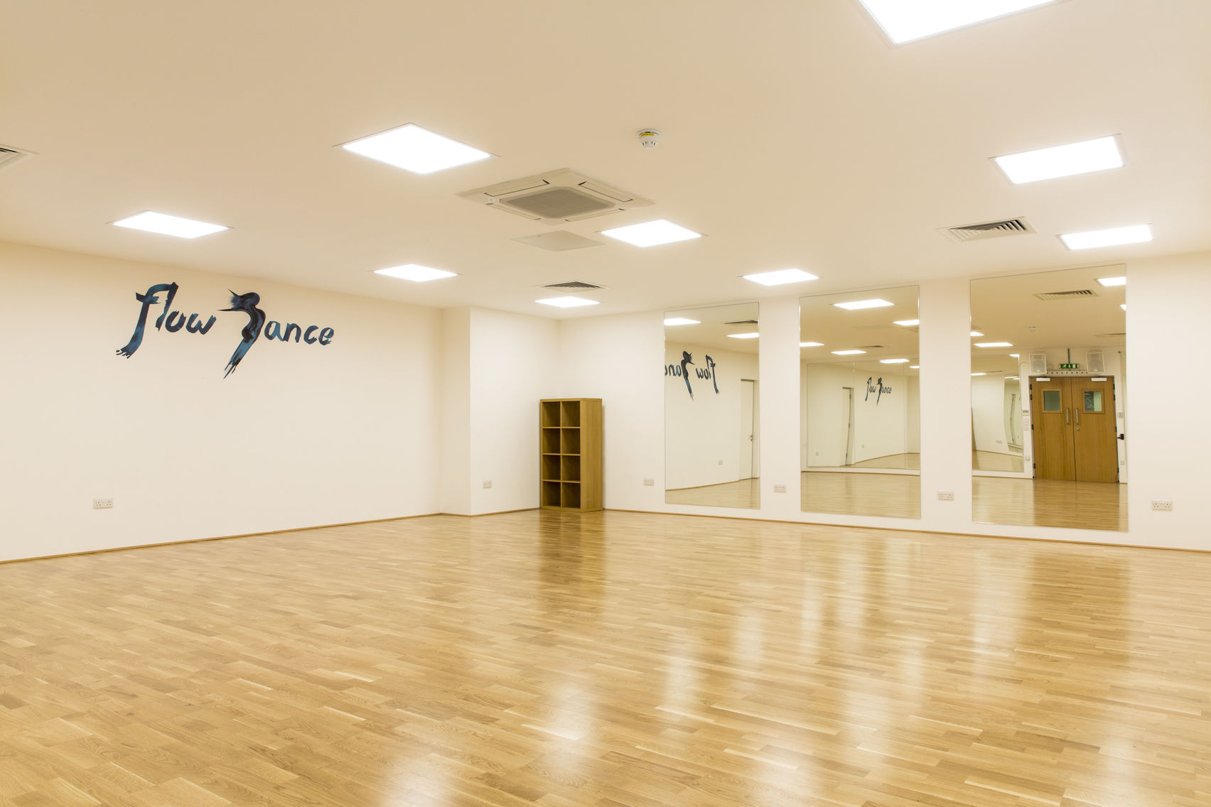 Book Studio Hire, Flow Dance (London) HeadBox