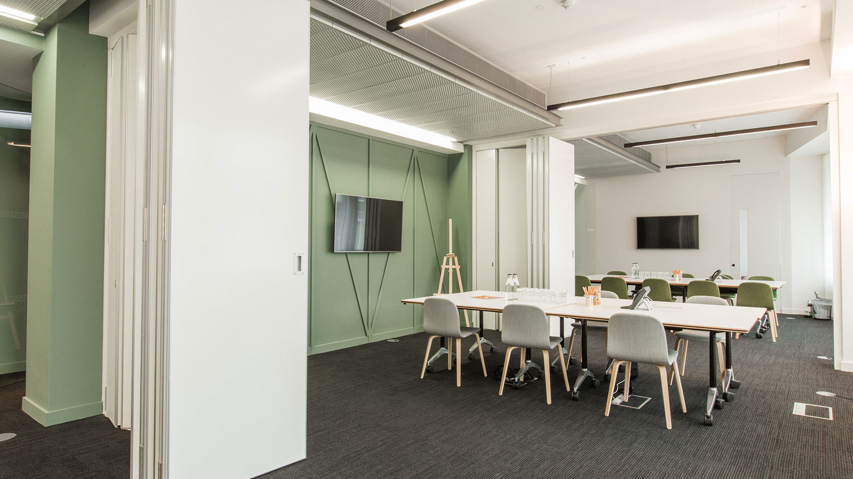 small meeting room design office meeting room and 7 tog stephen street find small conference venues in london headbox small meeting room design office meeting room and 7 tog stephen street find small conference venues in london headbox