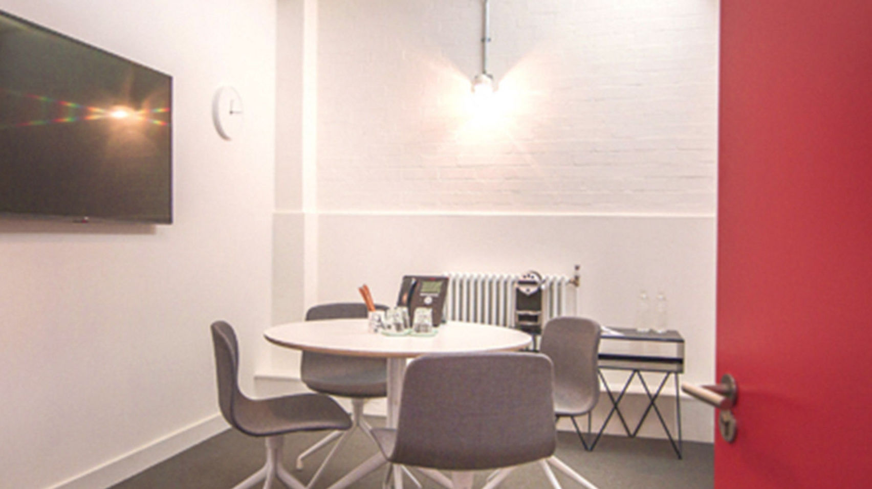 Book Meeting Room 4, TOG Whitechapel (London) – HeadBox Book Meeting Room 4, TOG Whitechapel (London) – HeadBox